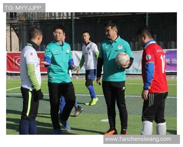 王丽独家分享足球心得与技巧解析助你提升球技与战术理解